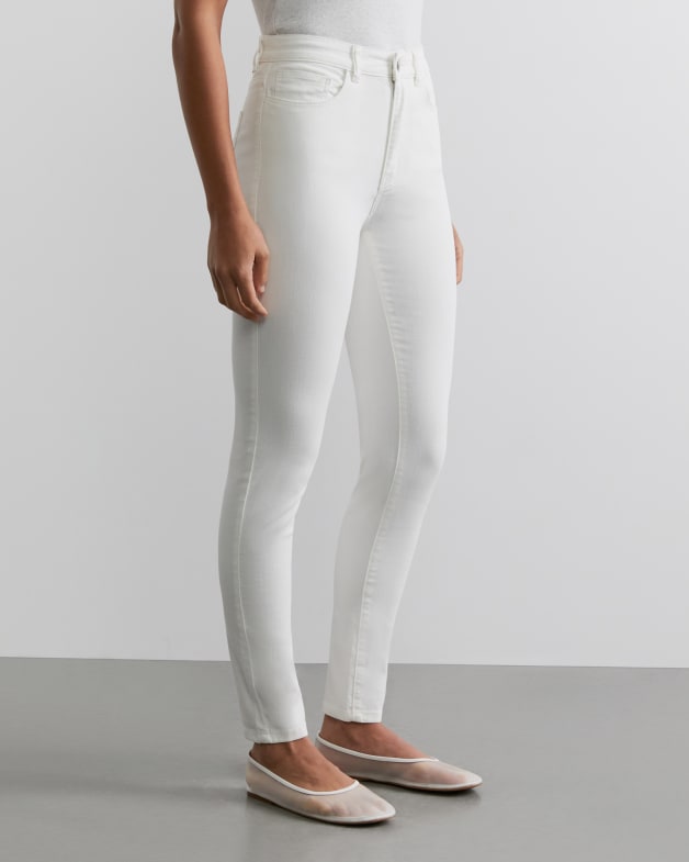 Rosie High Rise Skinny Jeans in White JAG