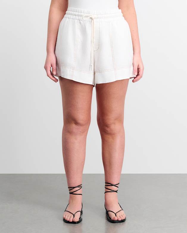 White pull on shorts outlet