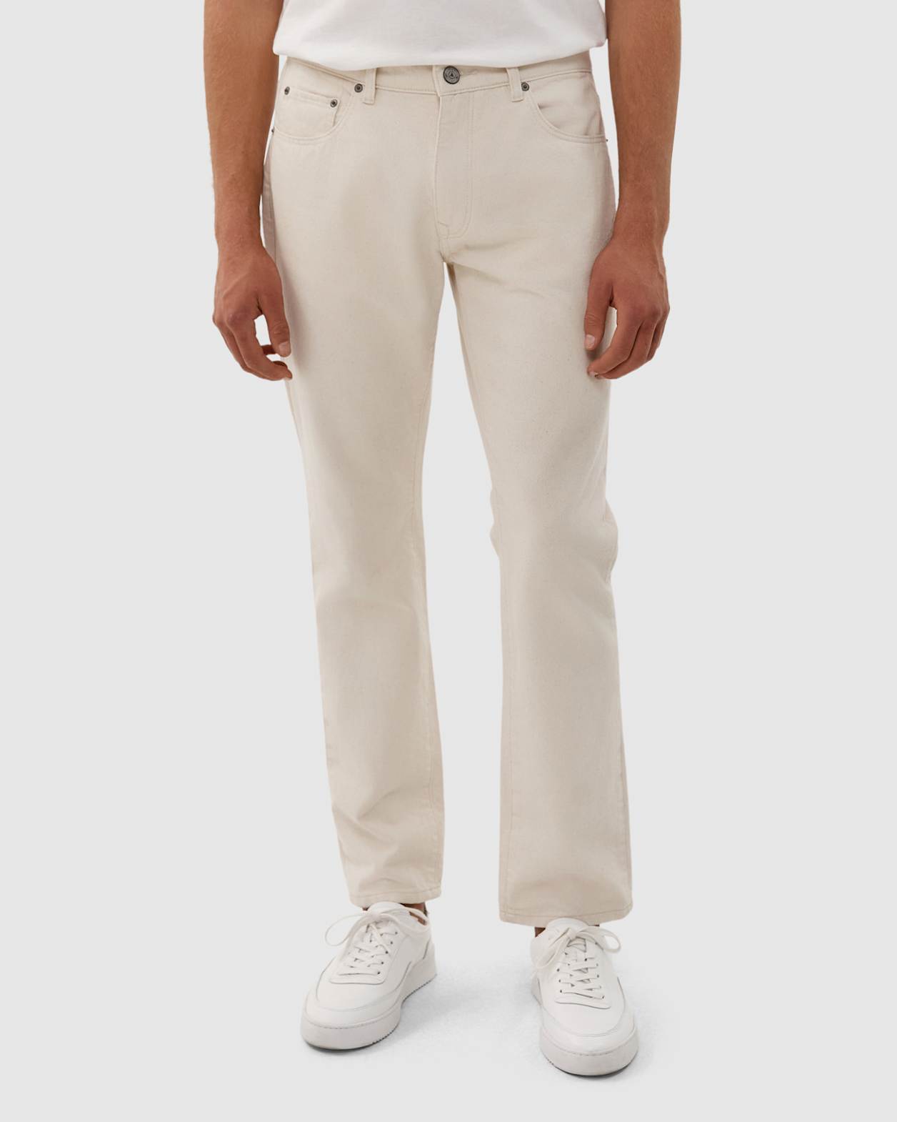 Flynn Straight Twill Jean in ECRU