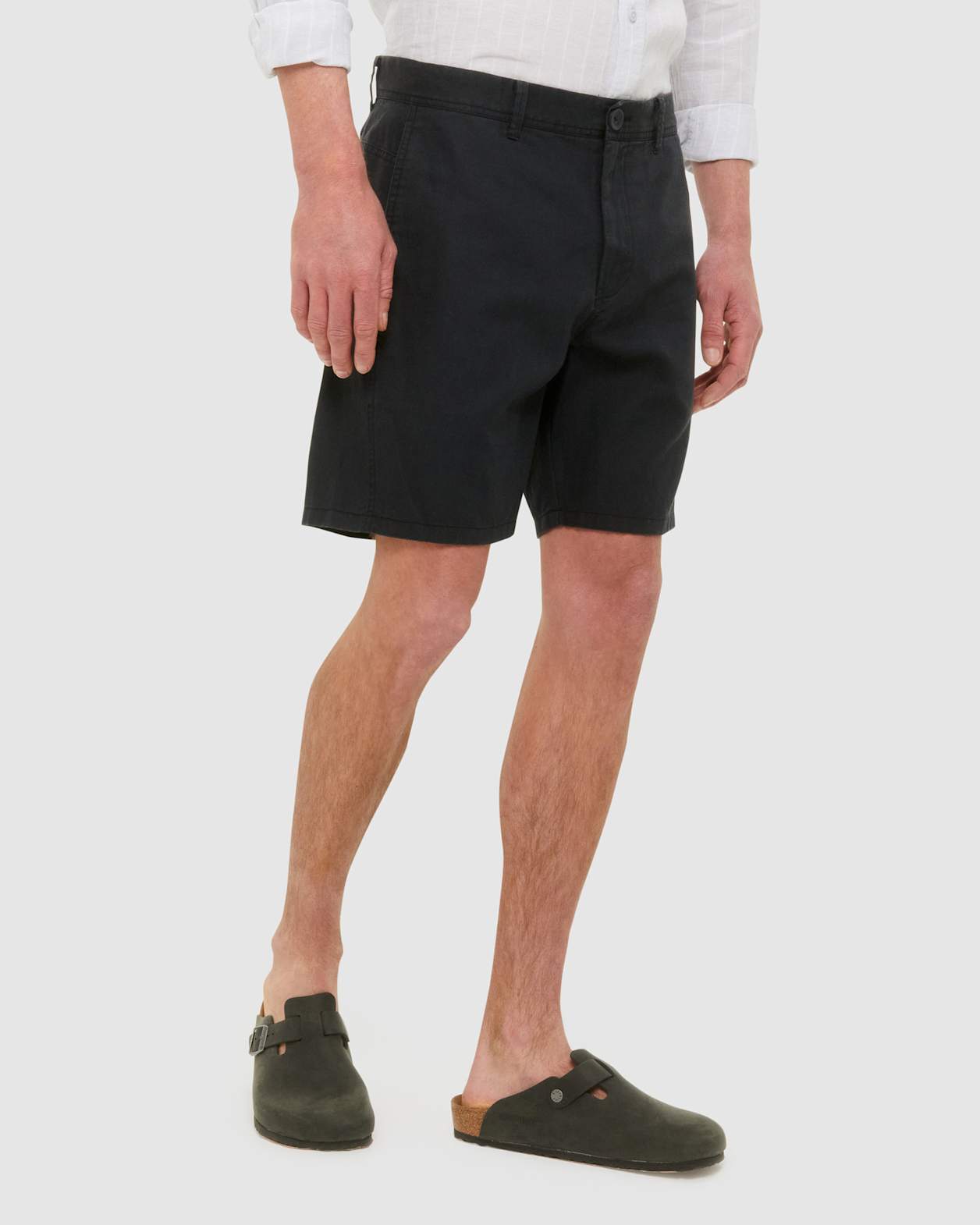 Cotton Linen Chino Short in GRAPHITE