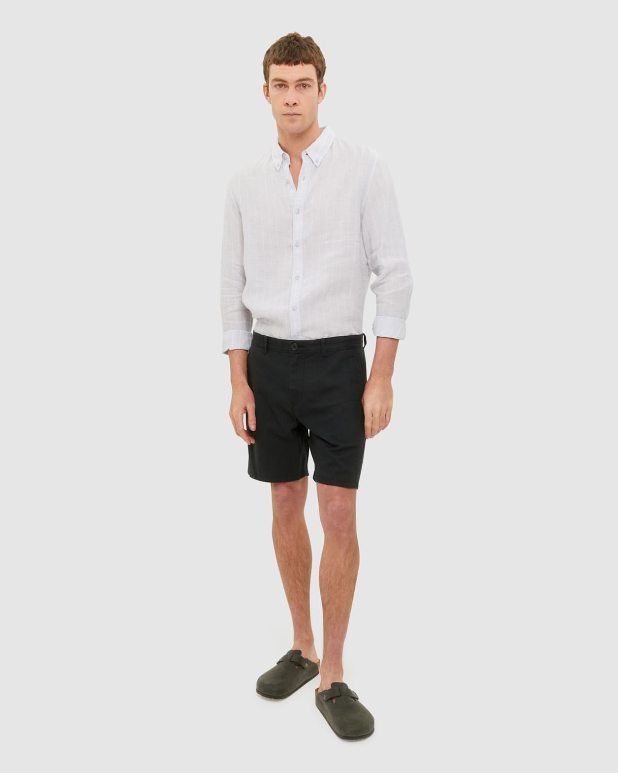 Cotton Linen Chino Short in GRAPHITE
