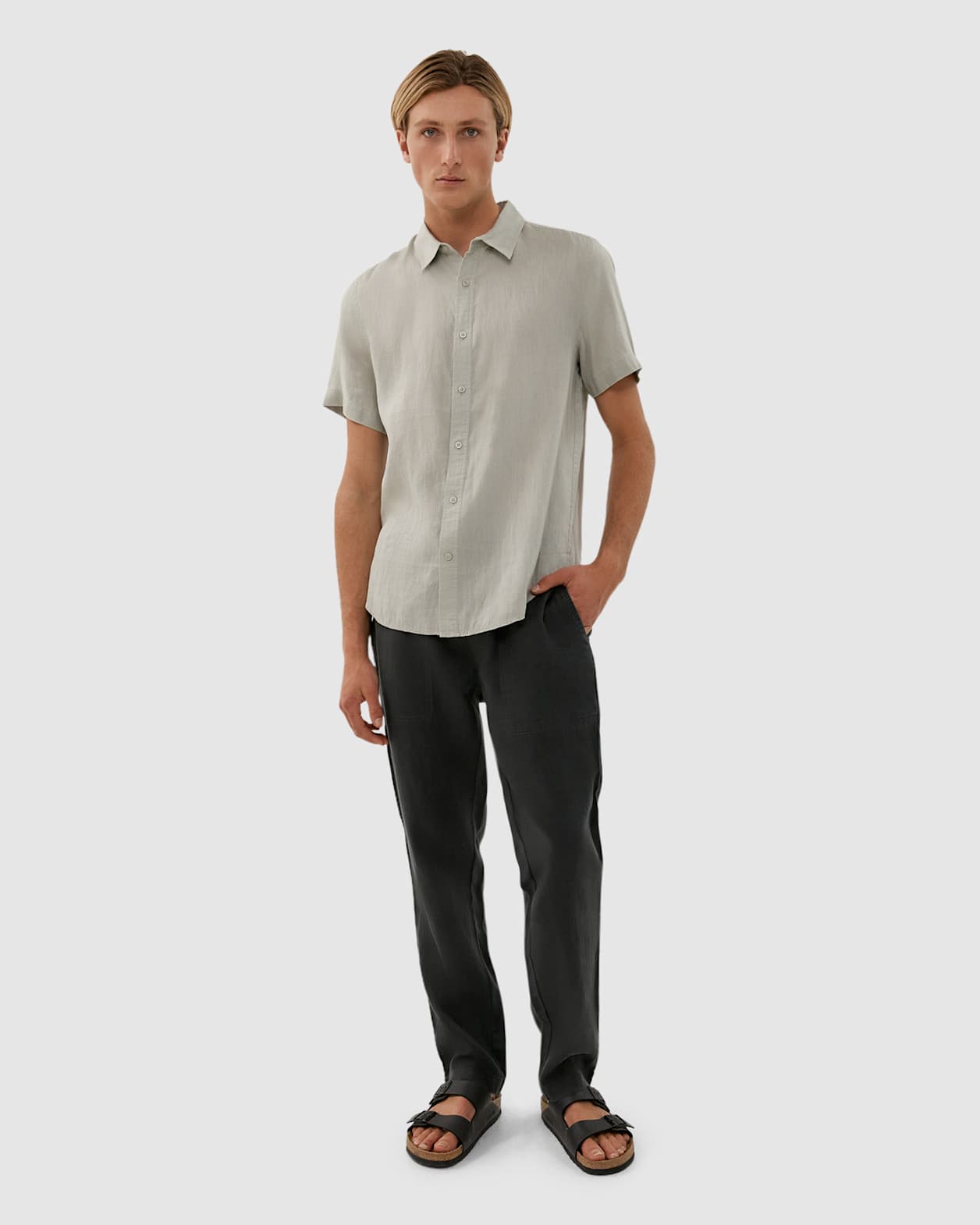 Short Sleeve Linen Shirt in PISTACHIO