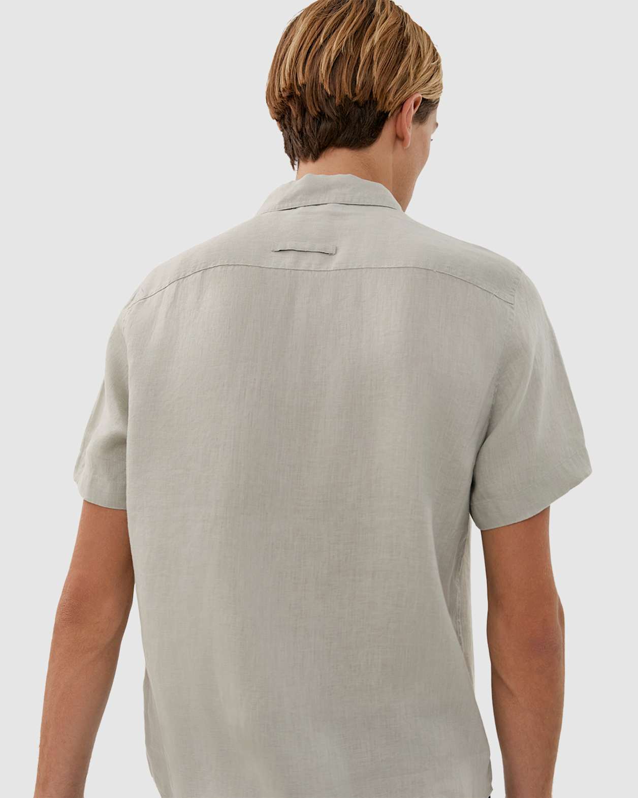 Short Sleeve Linen Shirt in PISTACHIO