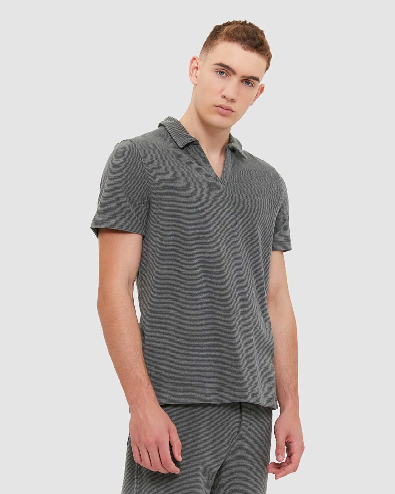 Short Sleeve Terry Polo in GUNMETAL