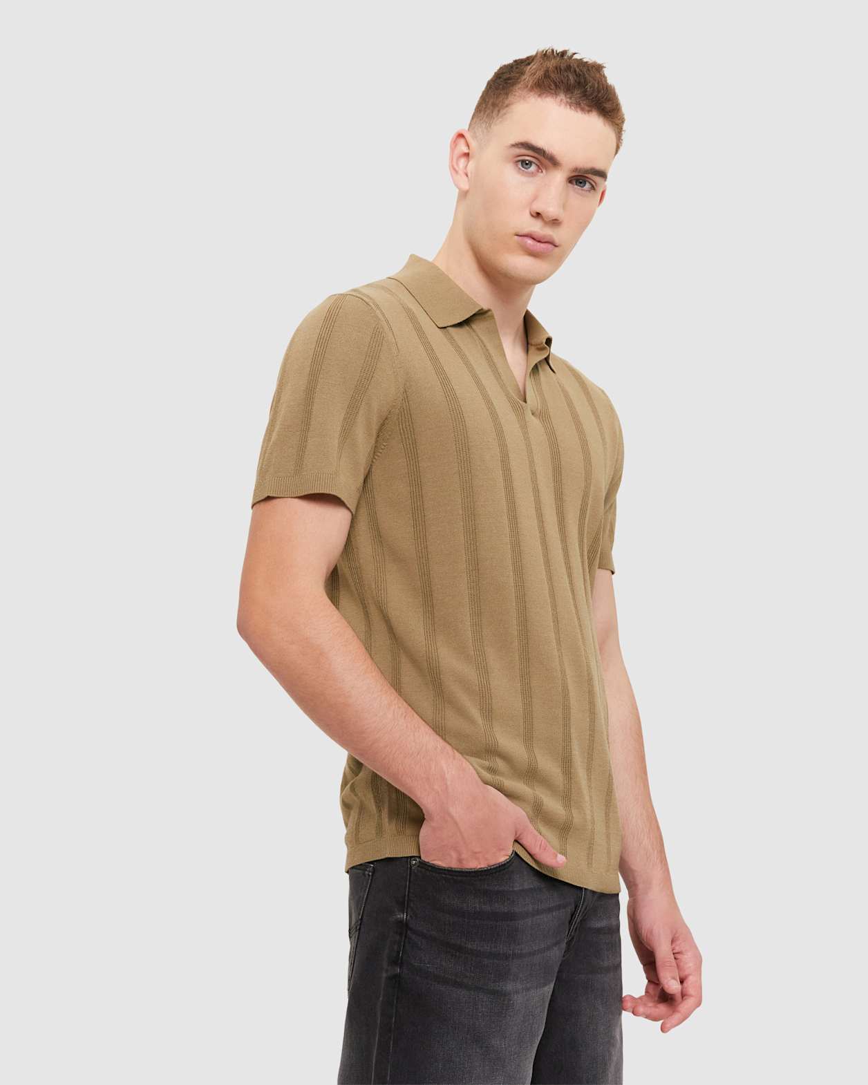 Knitted Polo in GREEN TEA