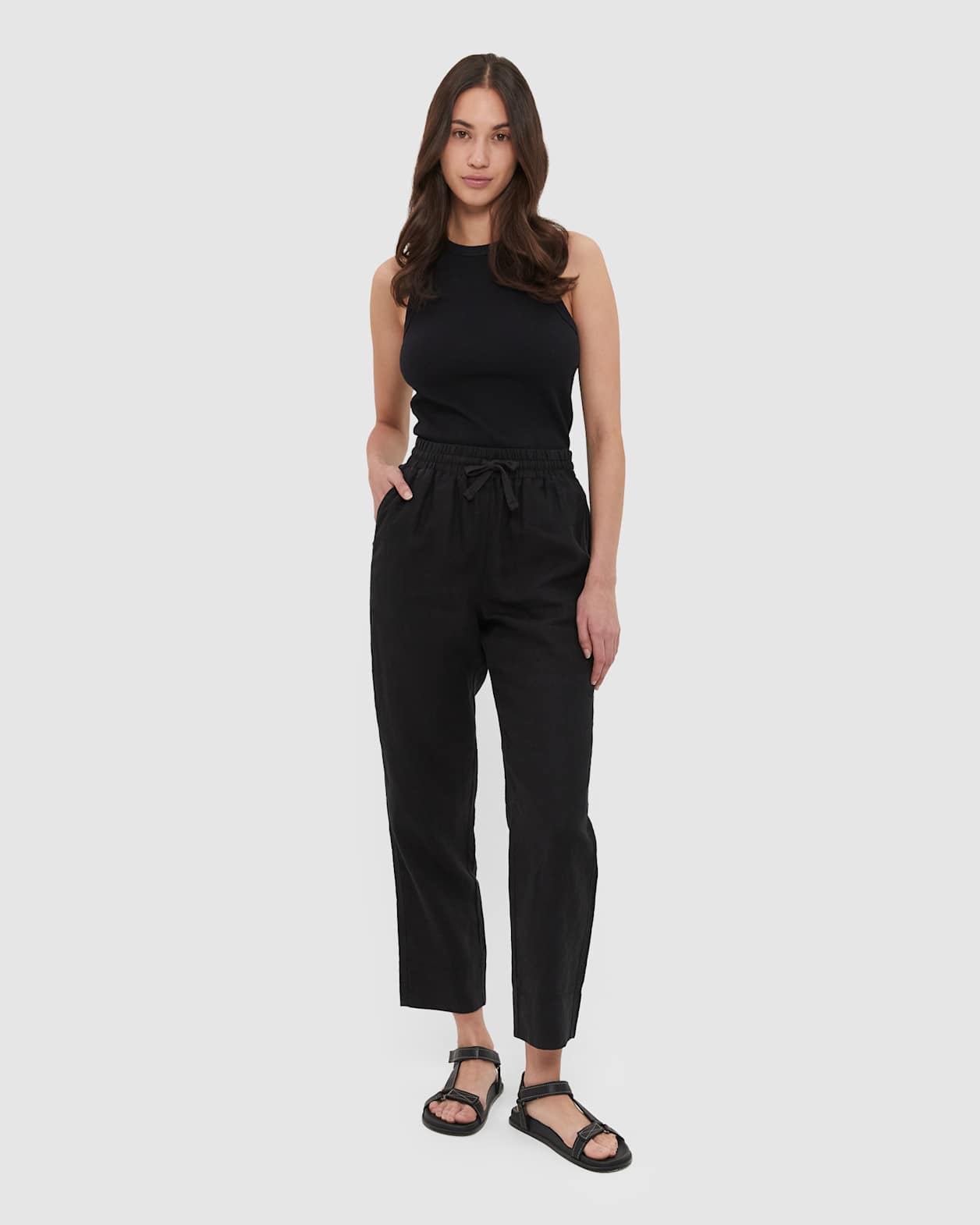 Linen Pull On Pant in BLACK