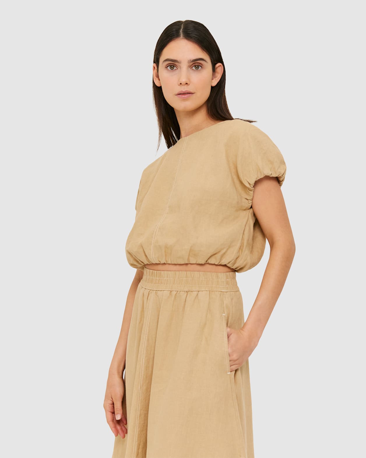 Sabine Linen Top in CAMEL