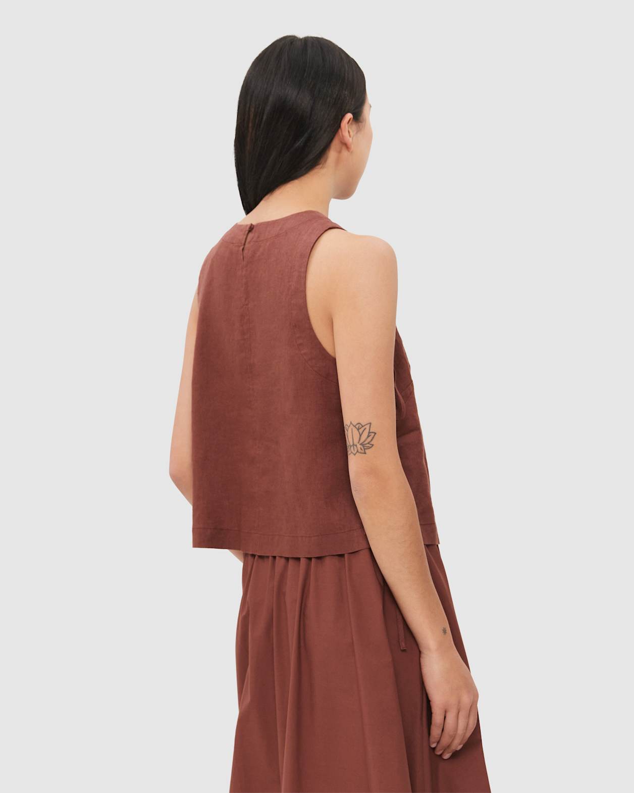 Sutton Linen Tie Top in NUTMEG