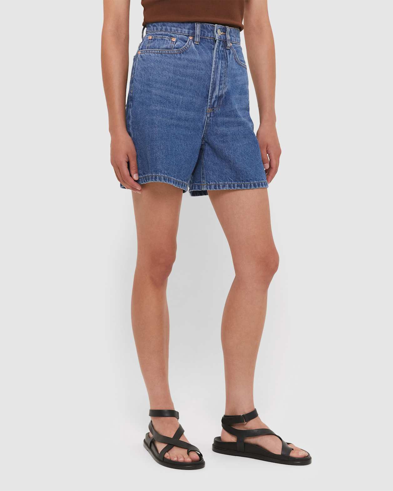 Frankie Denim Short in MID BLUE