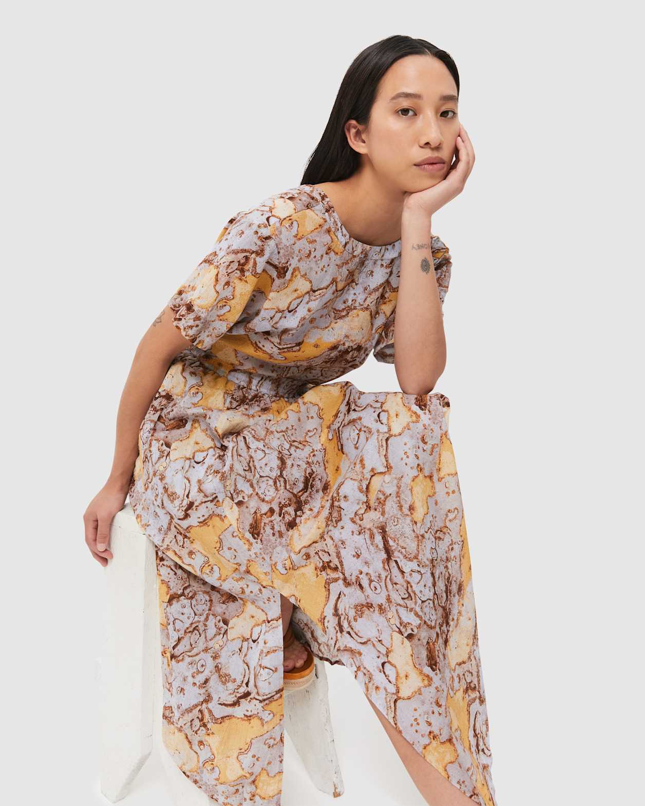 Blair Crinkle Print Top in OYSTER