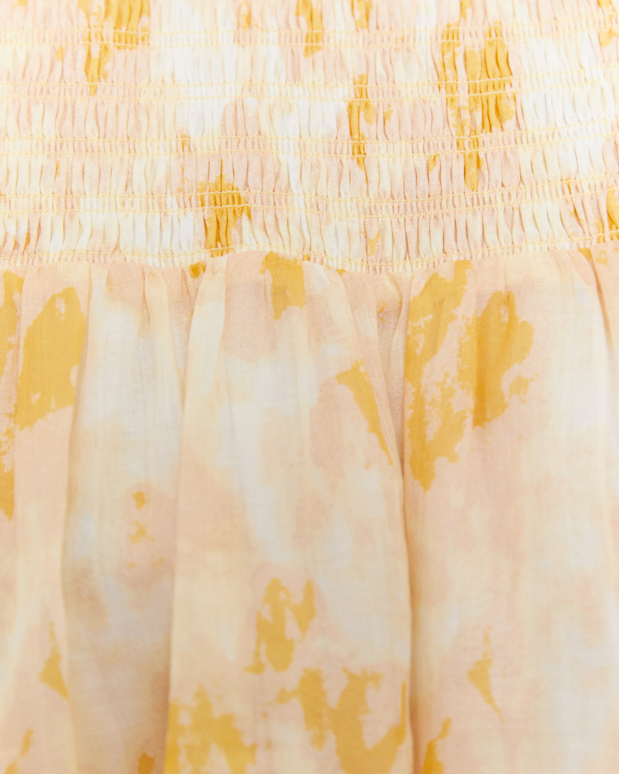 Shirred Sleeveless Ramie Top in GOLD/WHITE