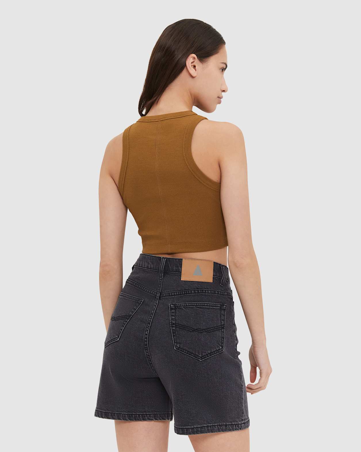 Organic Cotton Crop Tank in TOFFEE