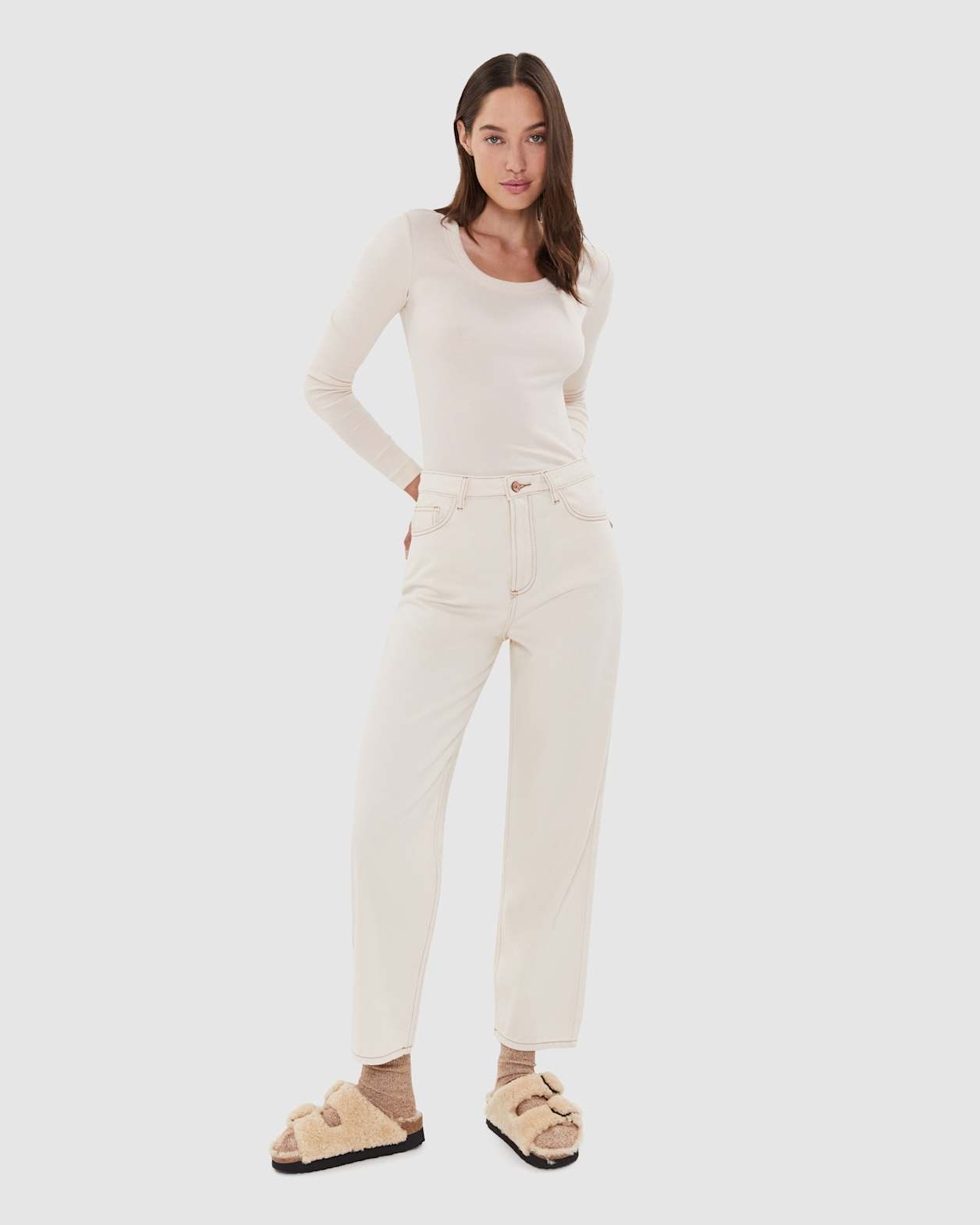 Hazel Tapered Slouch Jean in ECRU