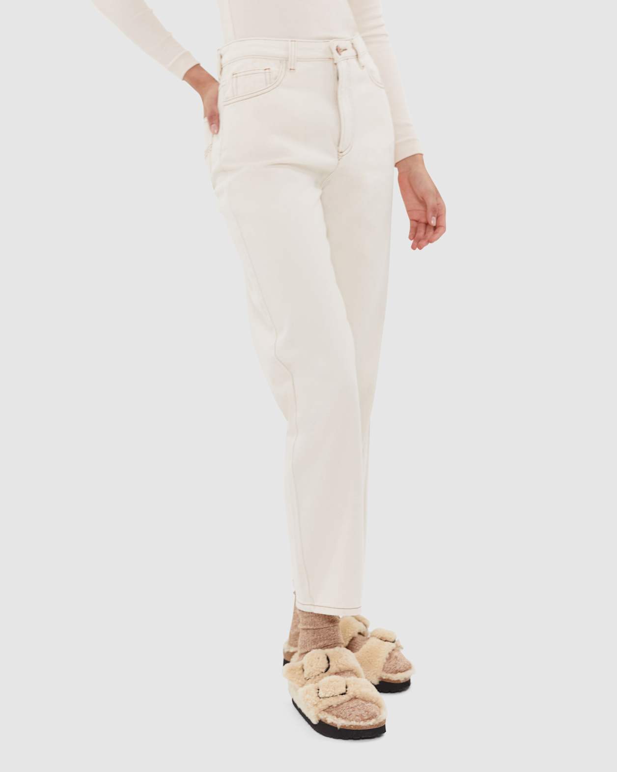 Hazel Tapered Slouch Jean in ECRU