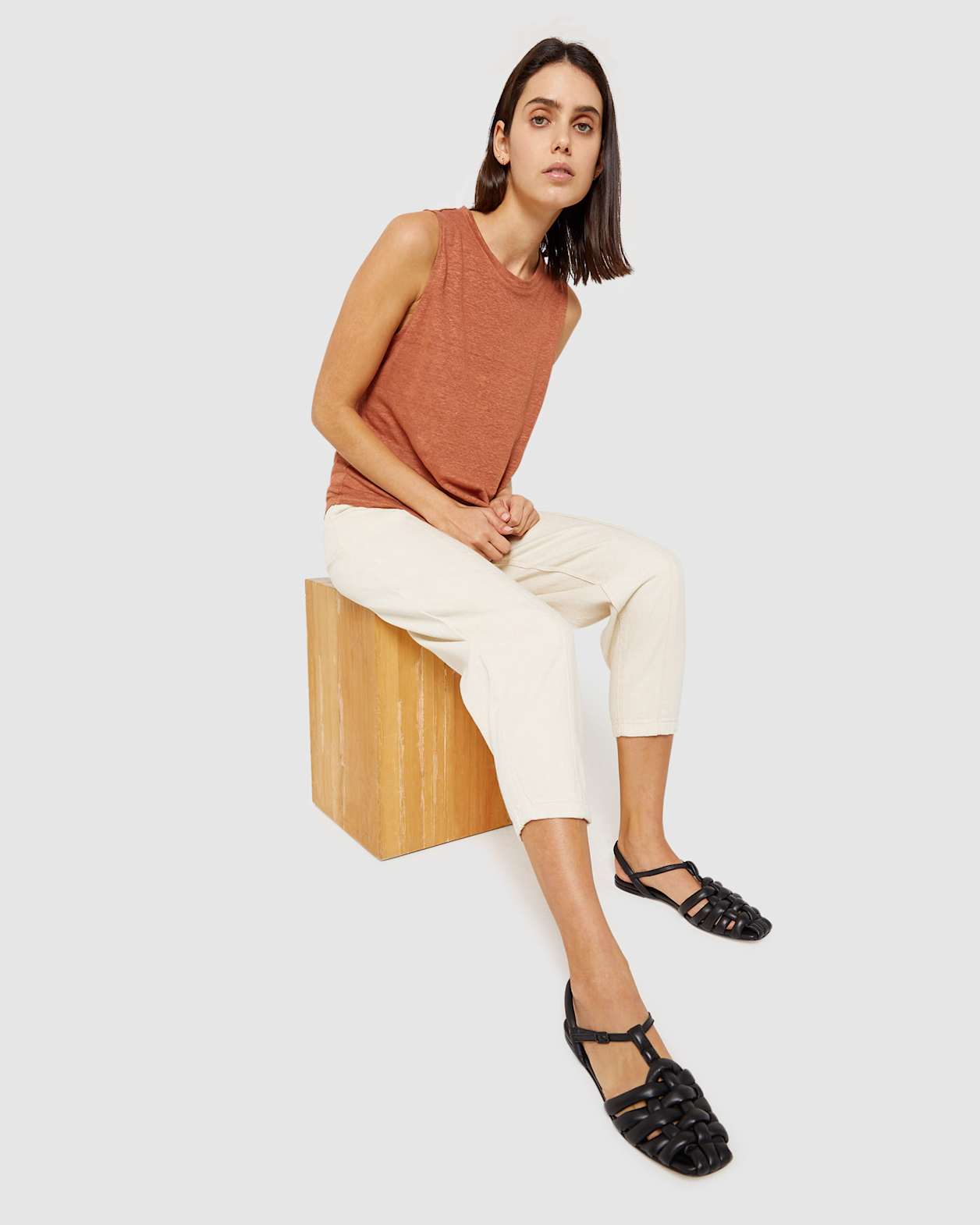 Ava Linen Tank in RUST