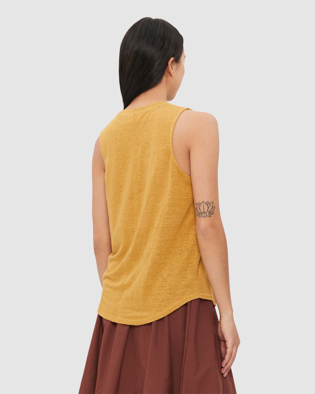 Ava Linen Tank in GOLD