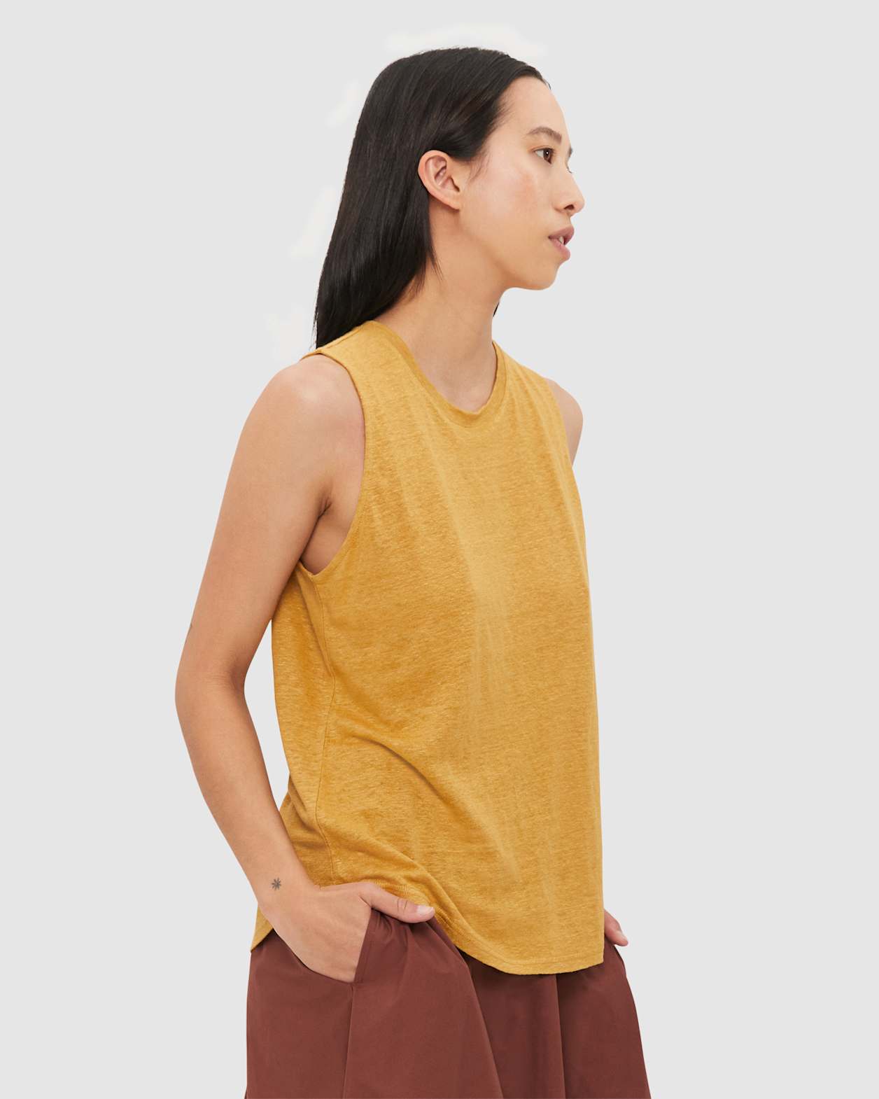 Ava Linen Tank in GOLD