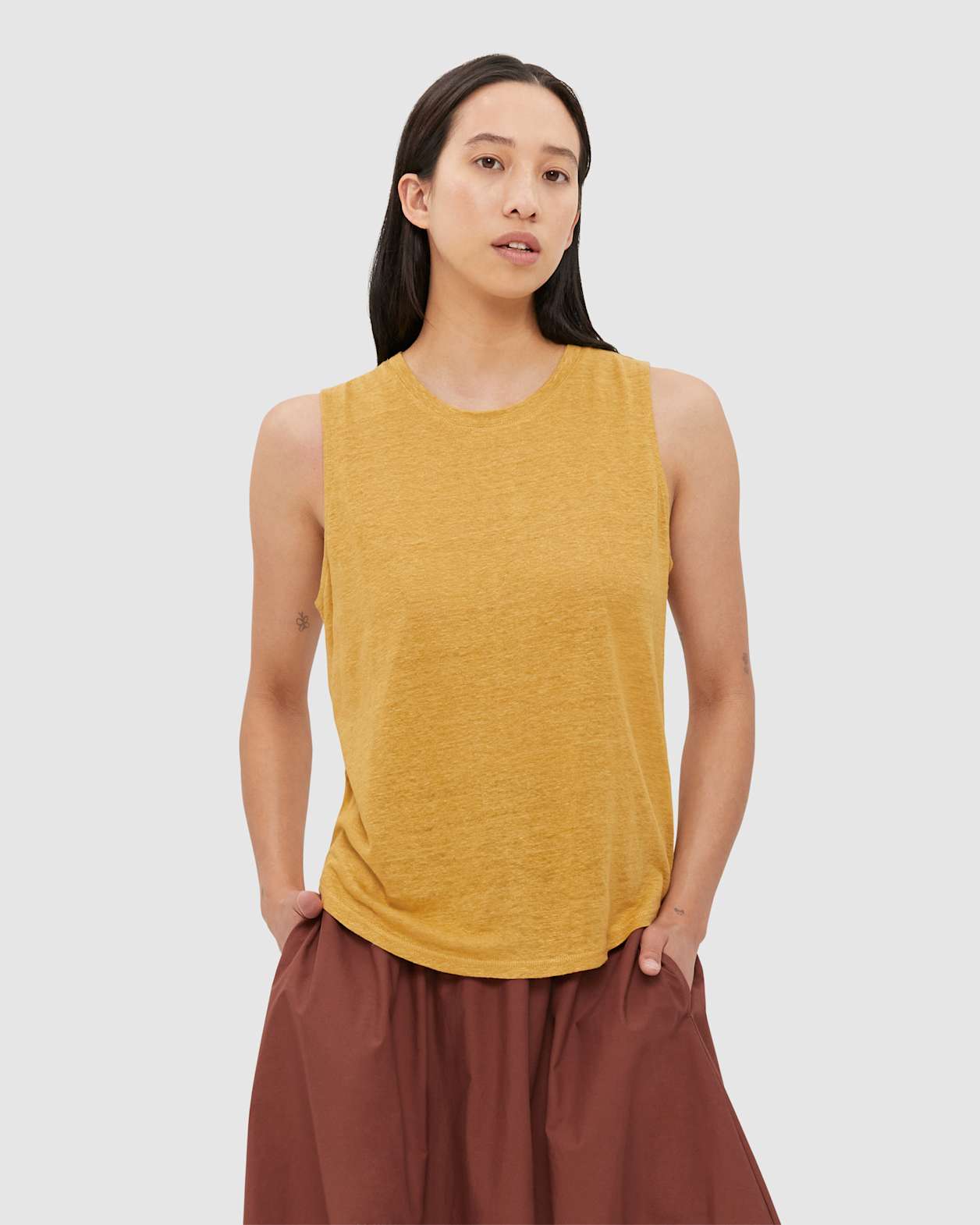 Ava Linen Tank in GOLD
