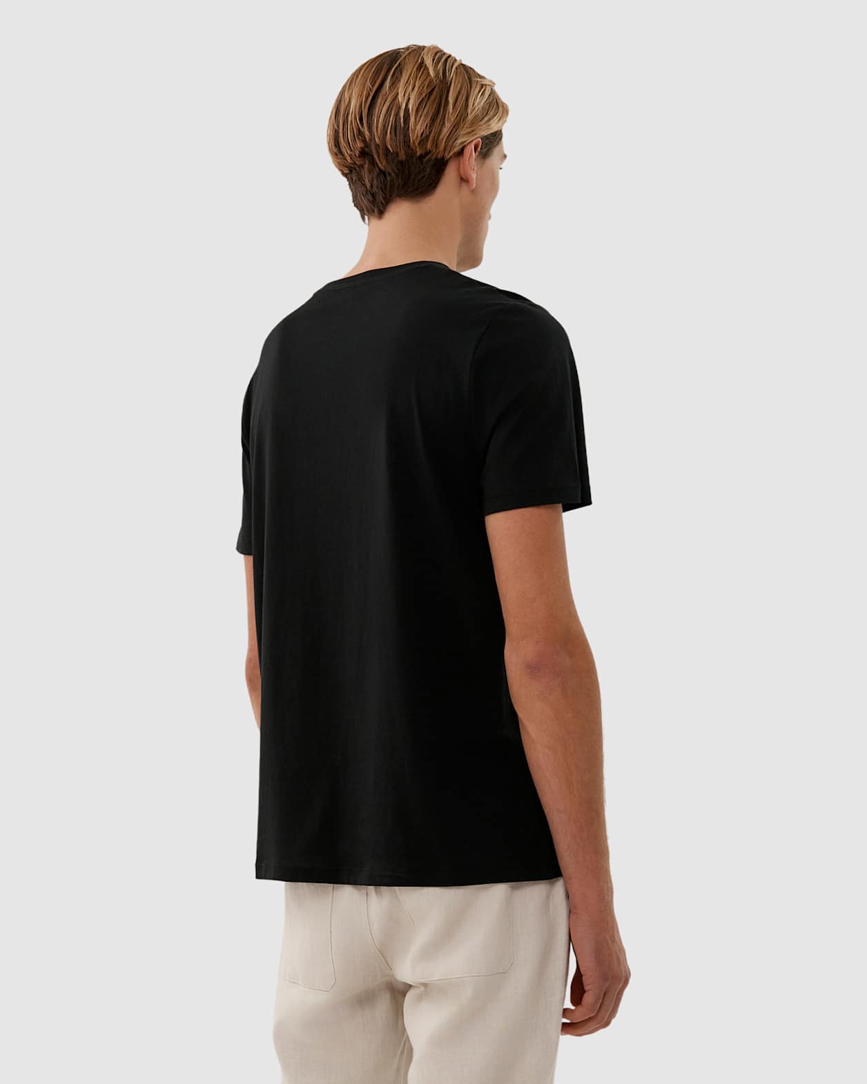 Organic Split Tee in BLACK