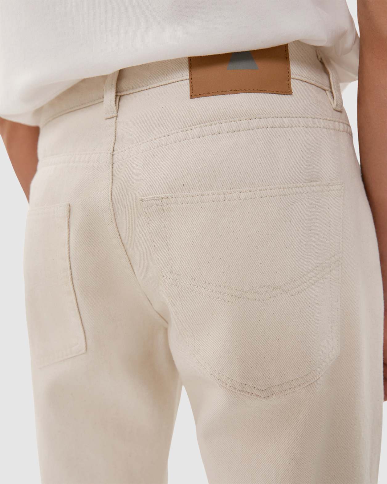 Flynn Straight Twill Jean in ECRU
