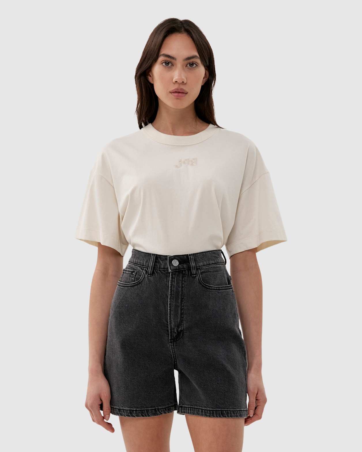 Jag Vintage Logo Crop Tee in ECRU