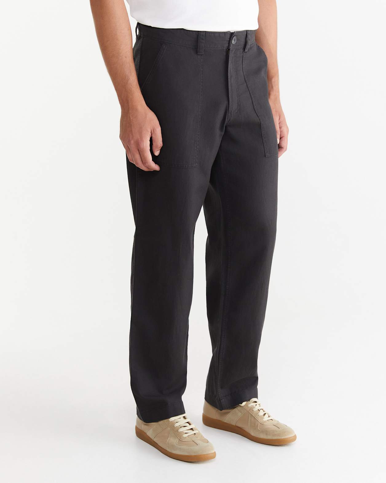 Cotton Linen Workroom Pants in WASHED BLACK
