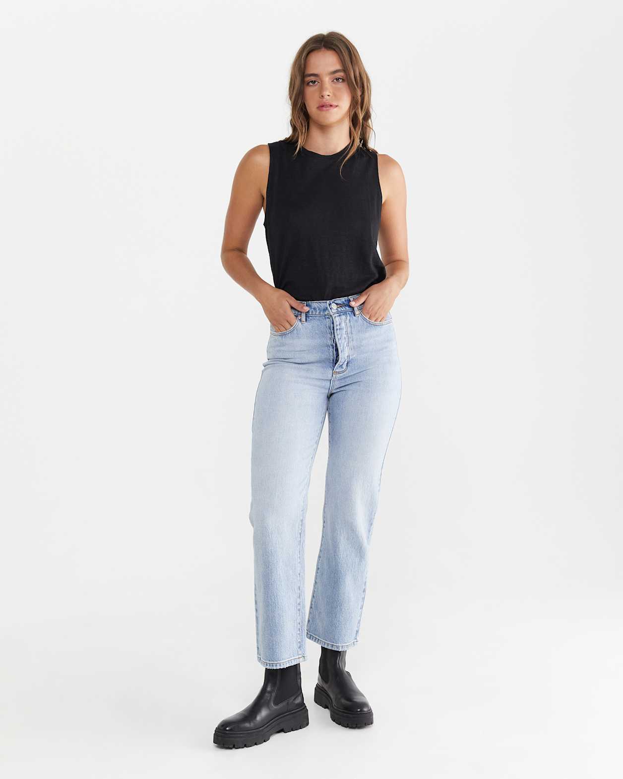Ava Linen Tank in BLACK