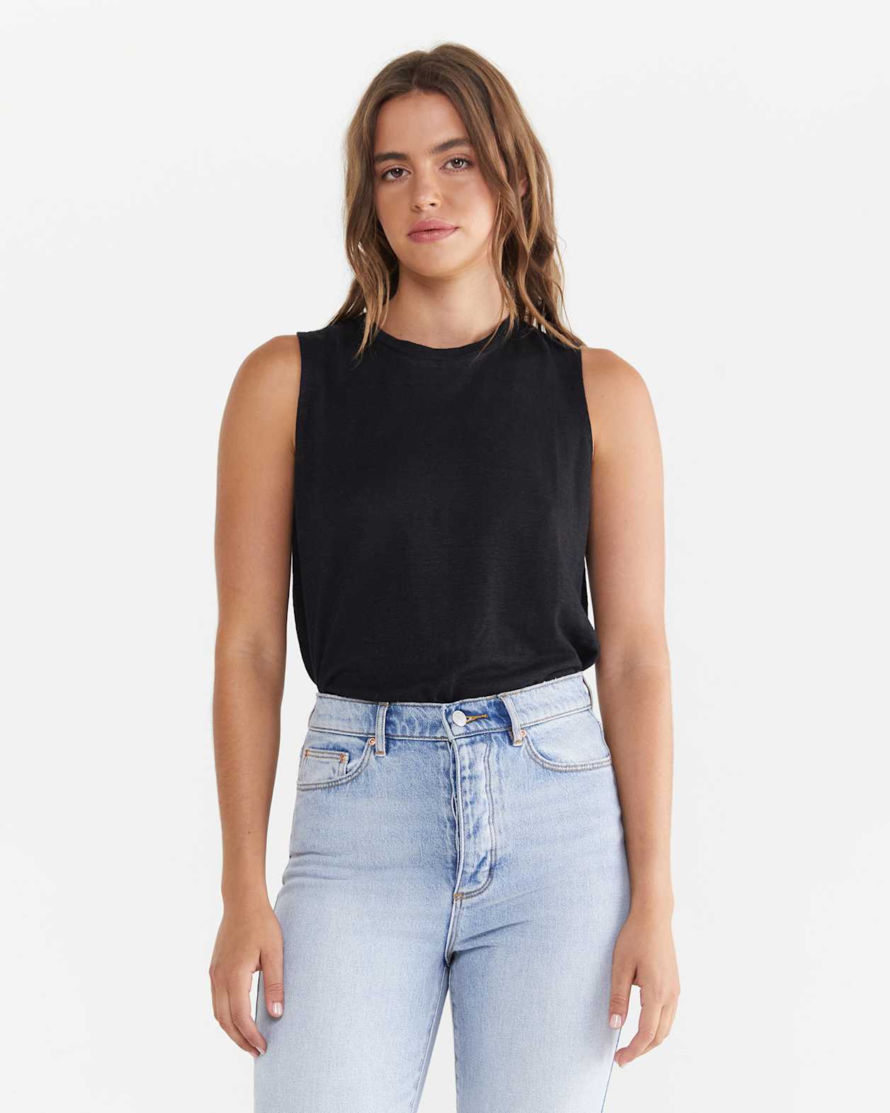 Ava Linen Tank in BLACK