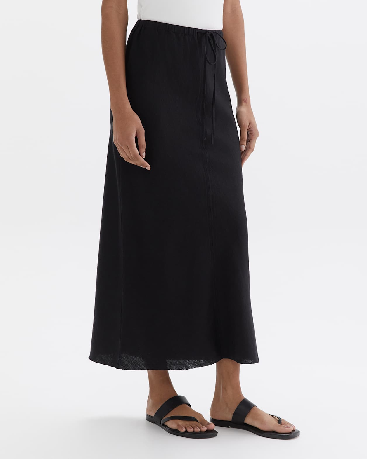 Easy Linen Slip Skirt in BLACK
