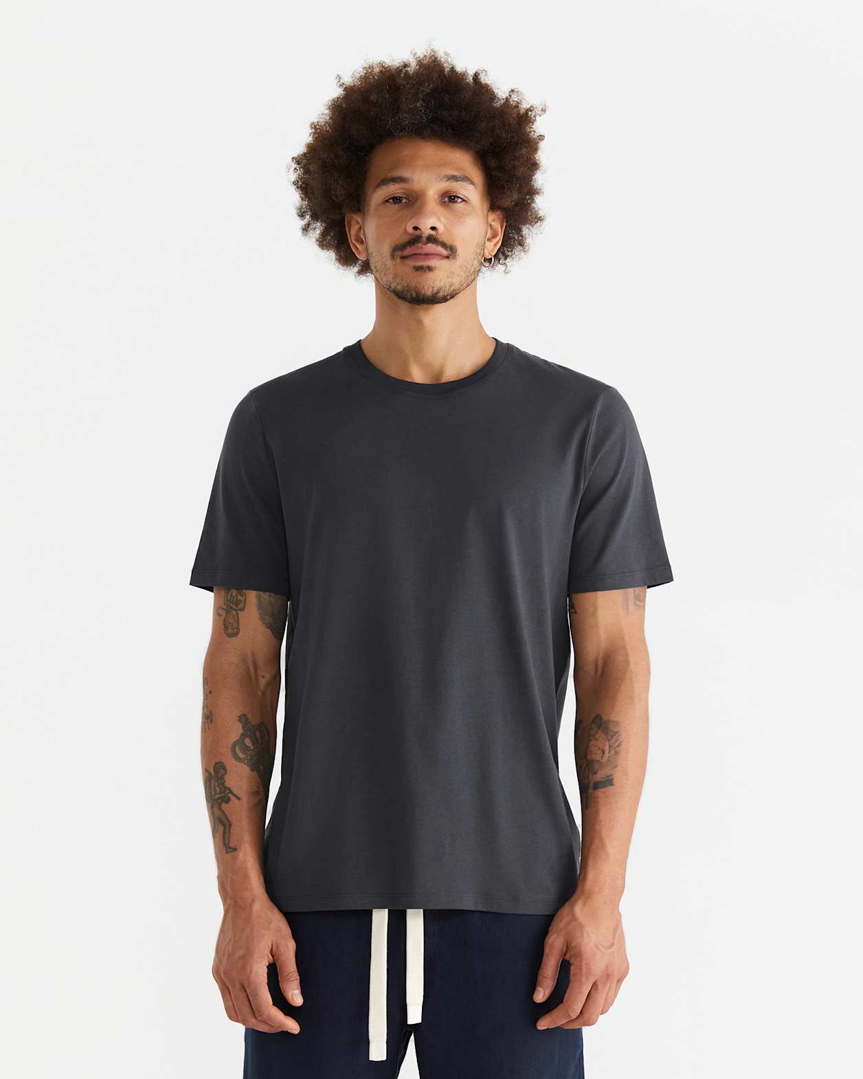 Essential Crew Neck Tee in GRAPHITE