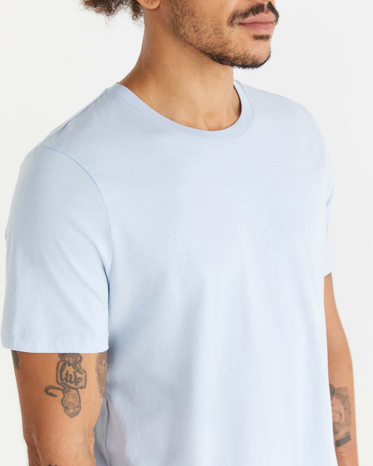 Essential Crew Neck Tee in LIGHT BLUE