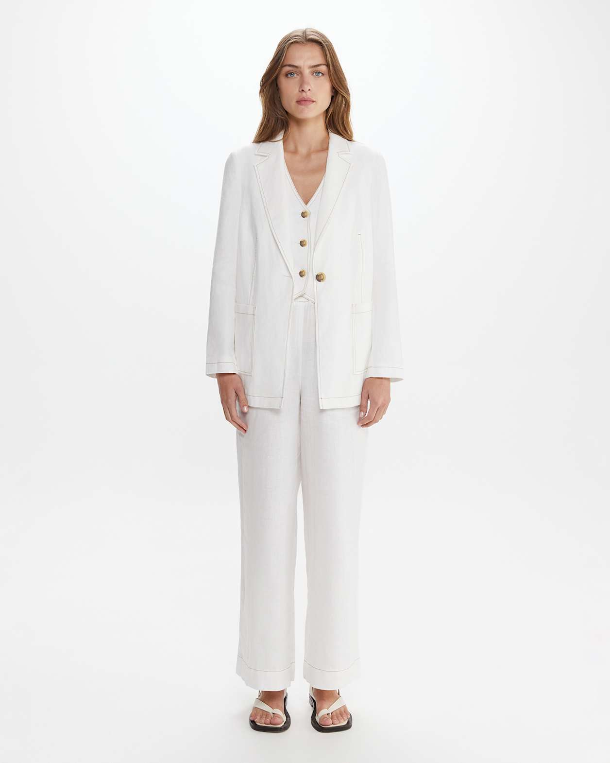 Sabine Linen Blazer in WHITE