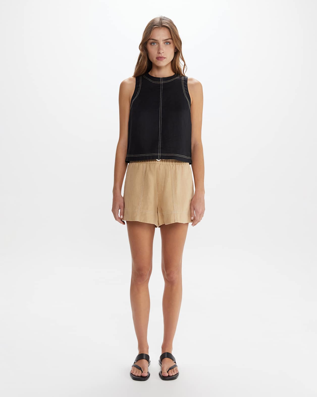Ann Linen Open Back Top in BLACK