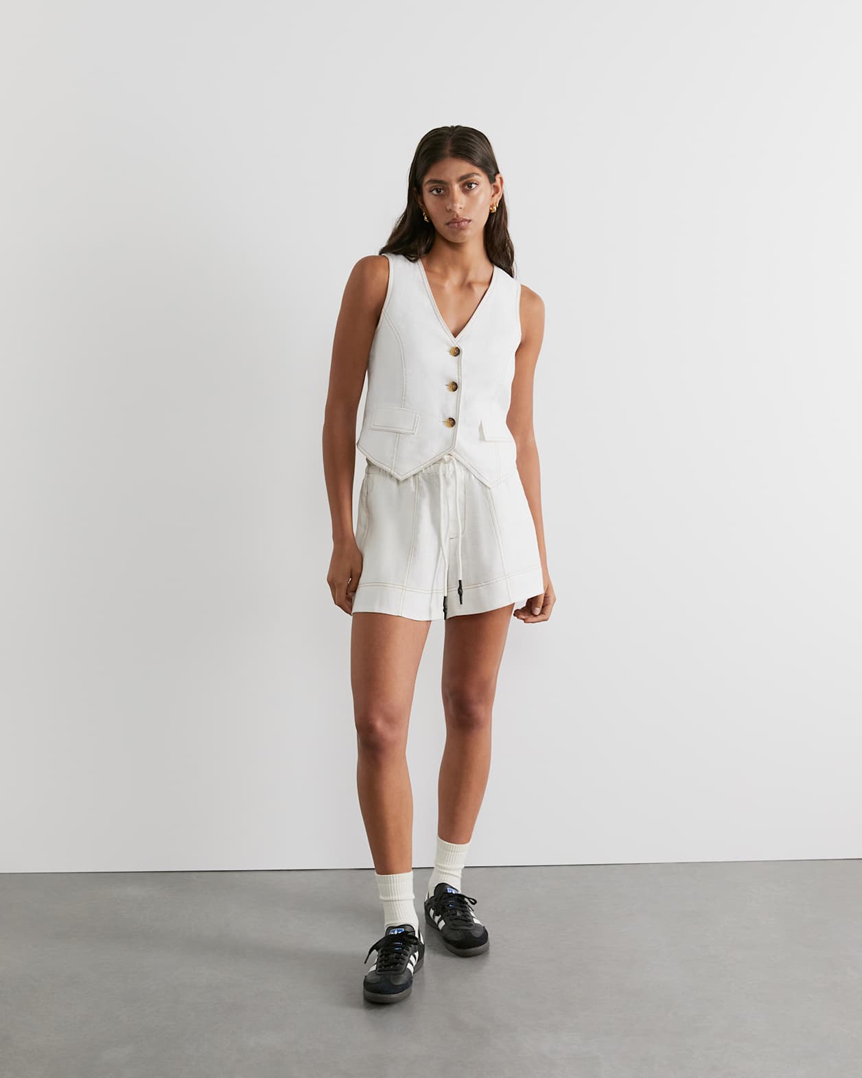 Sabine Linen Vest in WHITE