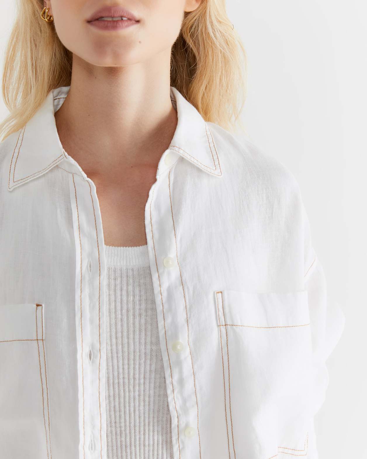 Cindy Oversized Shirt in WHITE