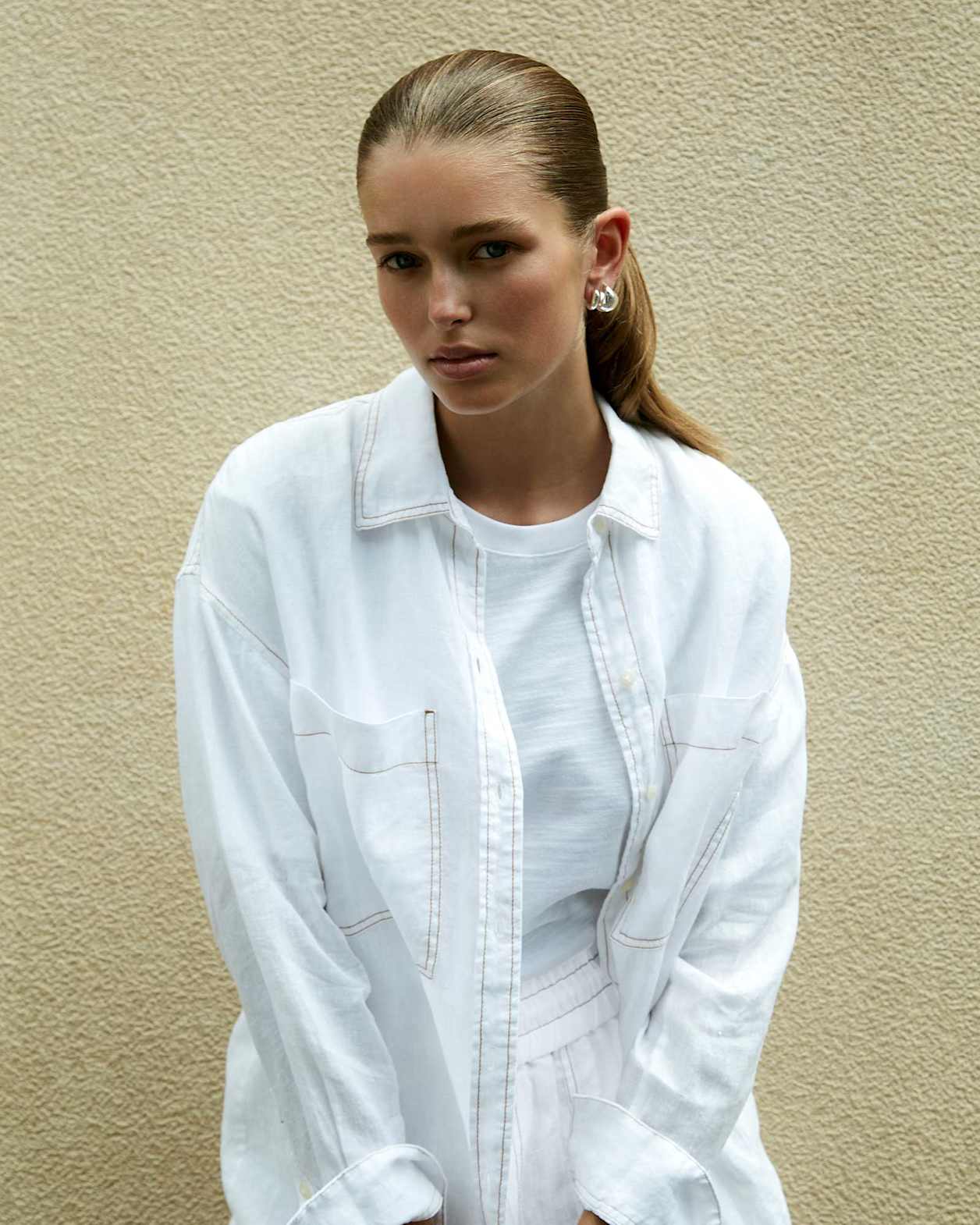 Cindy Oversized Shirt in WHITE