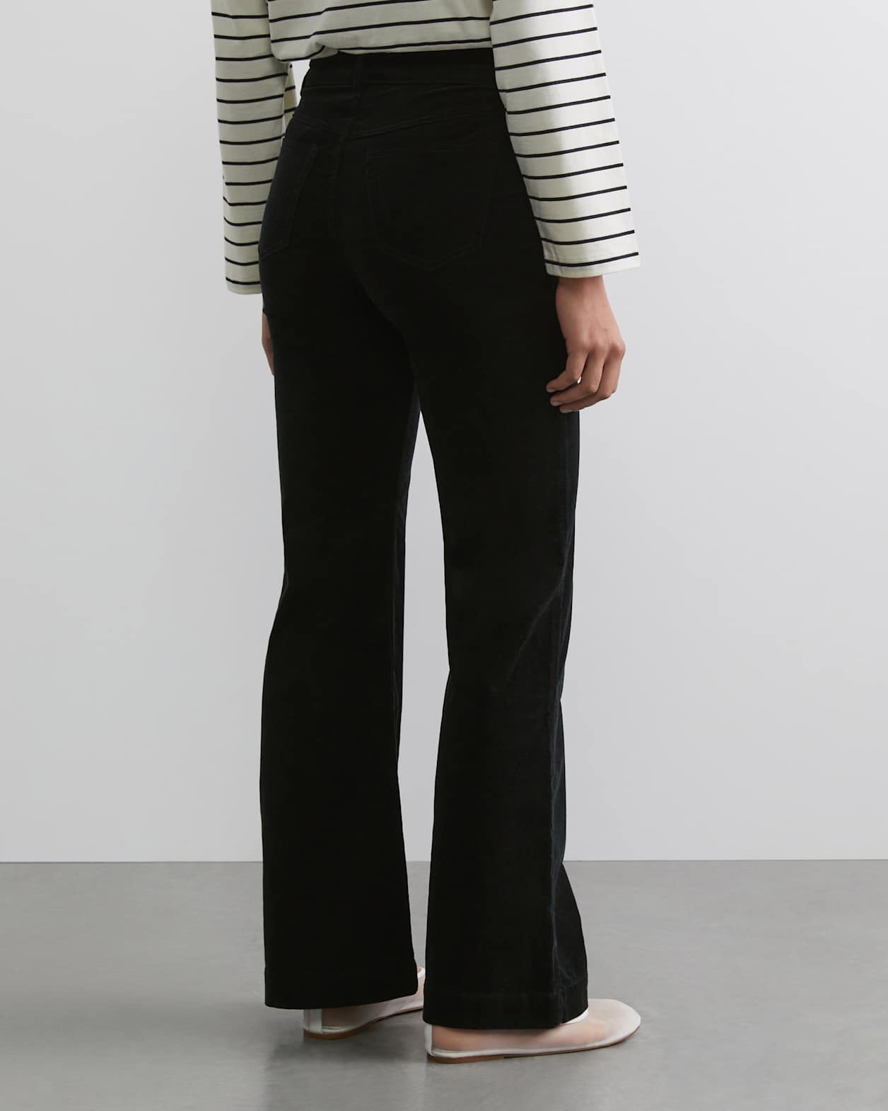 Emery Marine Cord Pant in BLACK
