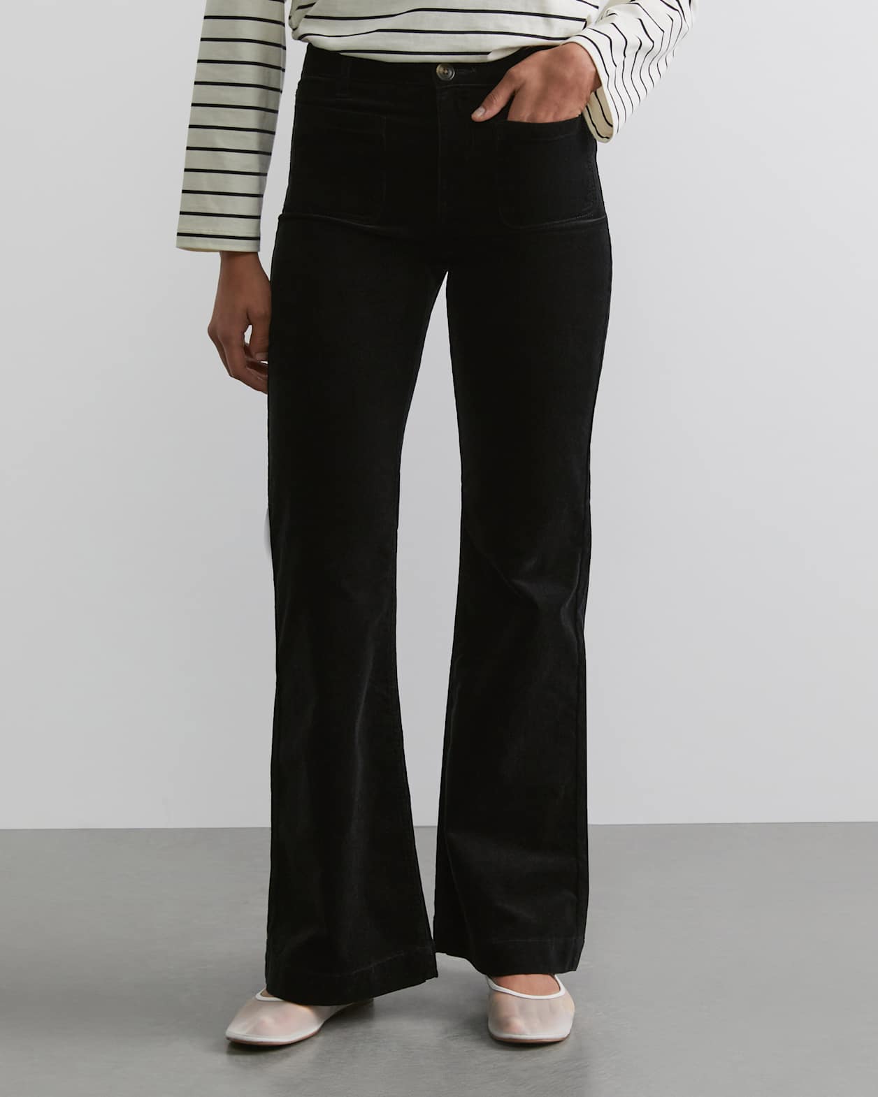Emery Marine Cord Pant in BLACK