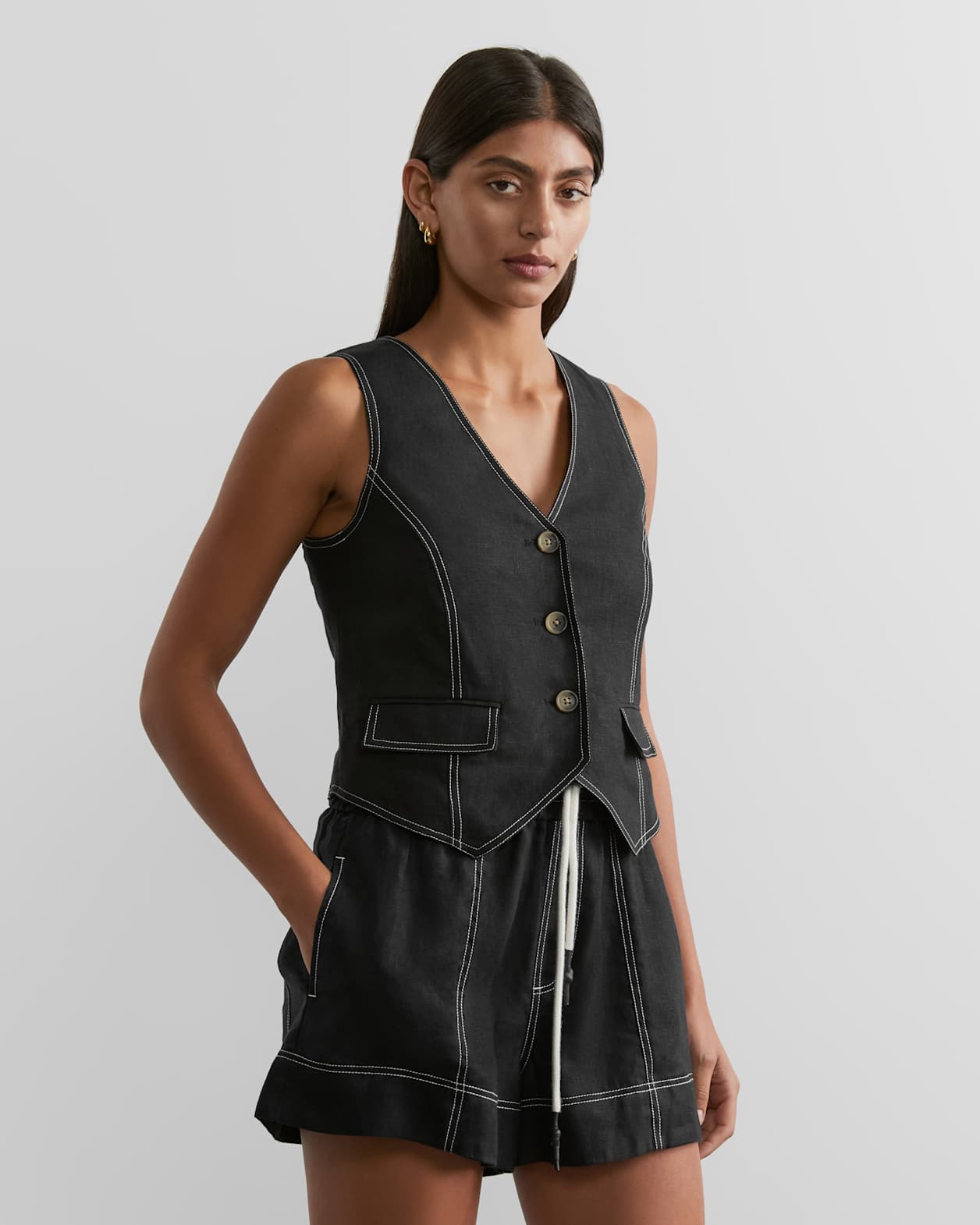 Sabine Linen Vest in BLACK