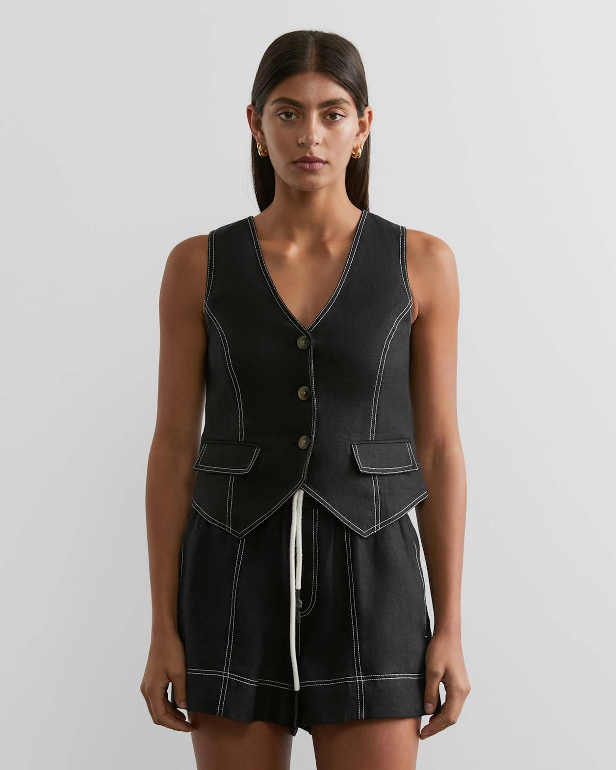 Sabine Linen Vest in BLACK