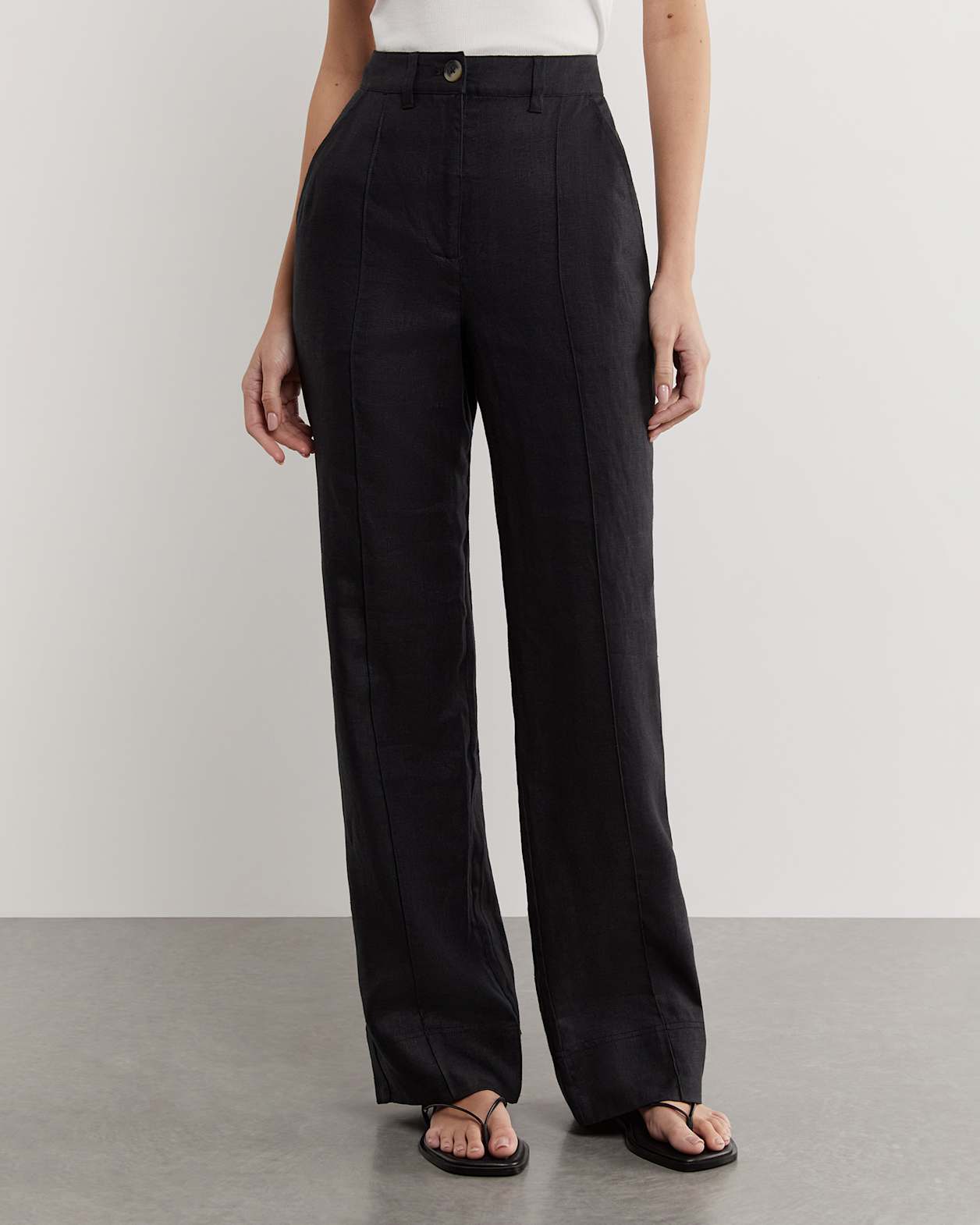 Kayla Linen Pintuck Pant in BLACK