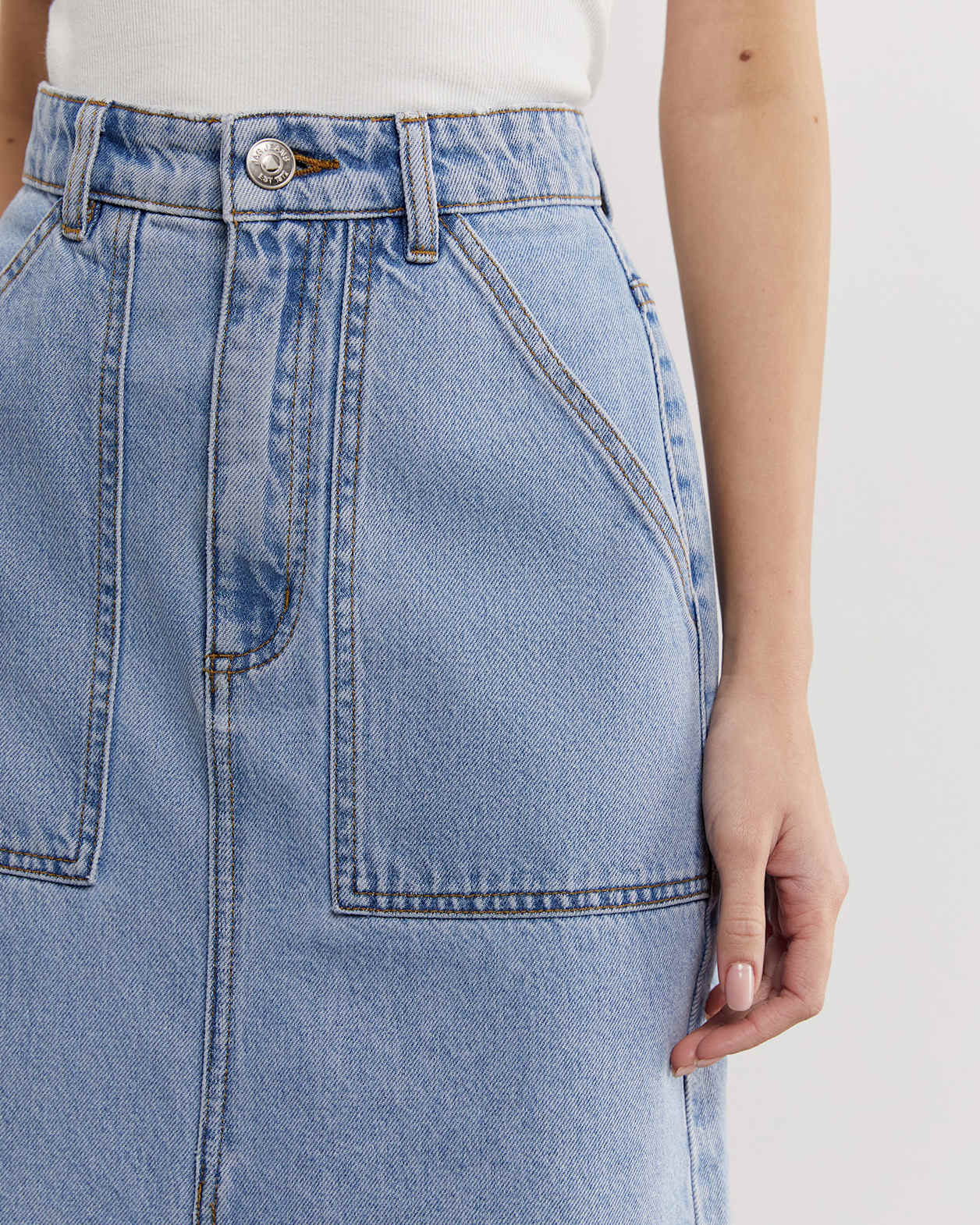 Mackenzie Column Denim Skirt in LIGHT WASH