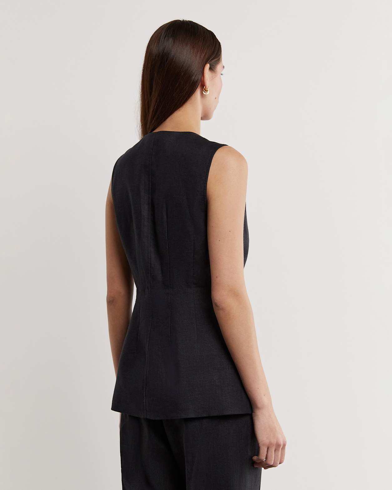 Kayla Linen Vest in BLACK