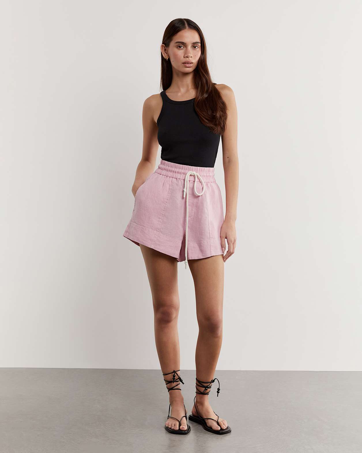 Gigi Linen Pull On Short in PINK