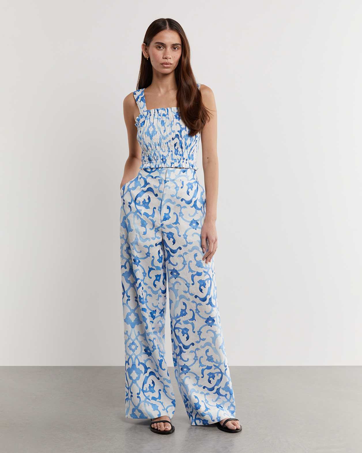 Kirsty Linen Mosaic Pant in WHITE/COBALT