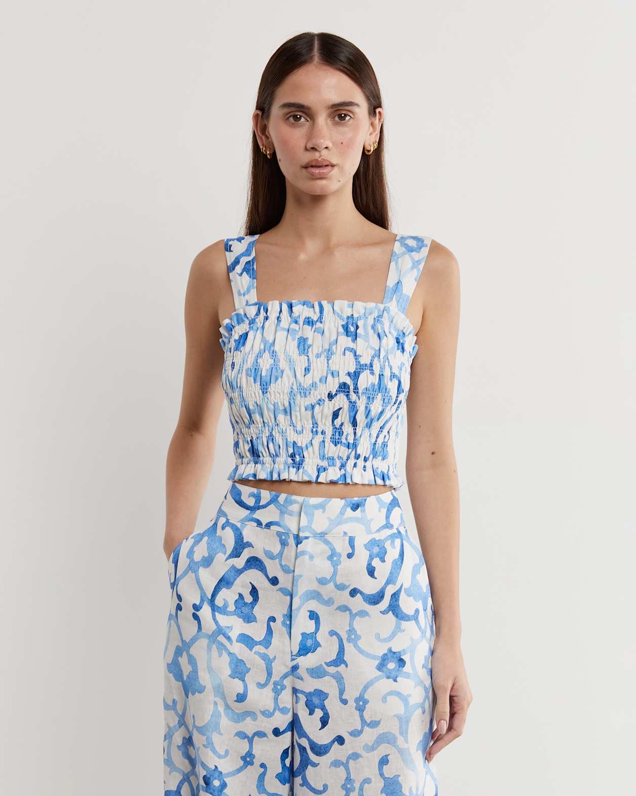 Ella Linen Mosaic Top in WHITE/COBALT