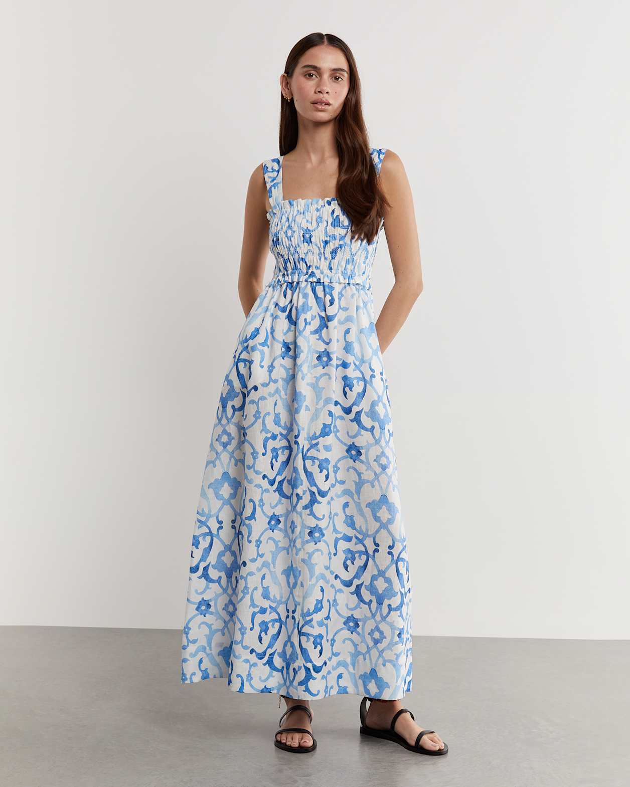 Noelle Linen Mosaic Dress in WHITE/COBALT
