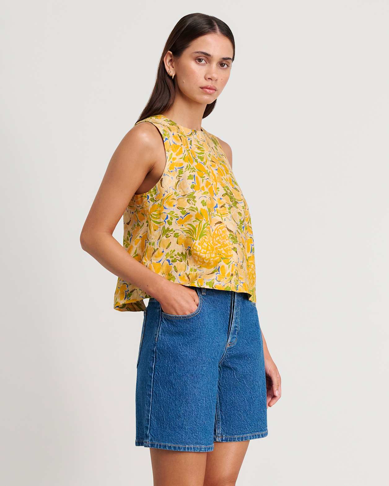 Quinn Linen Colada Top in GOLD