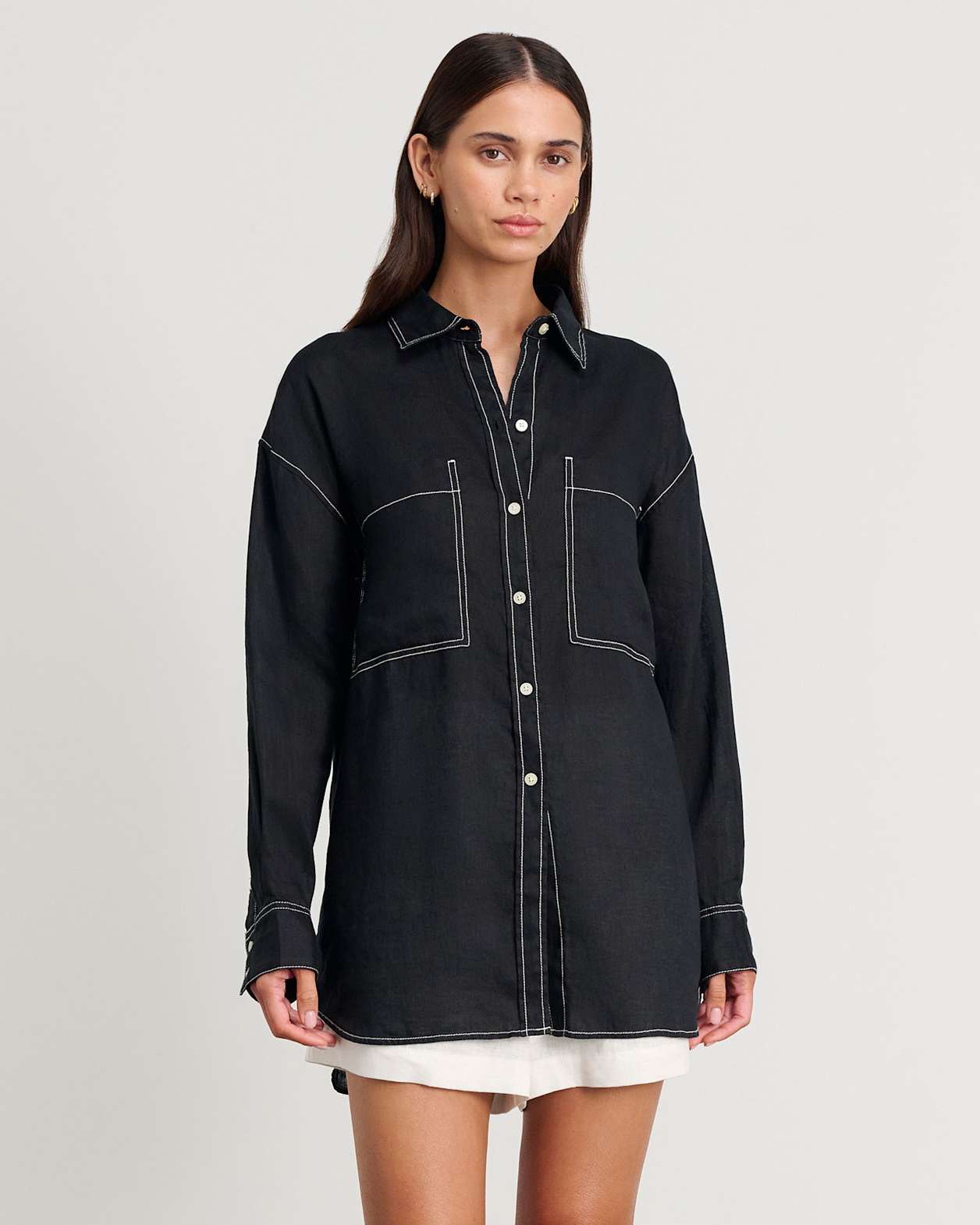 Cindy Oversized Shirt in BLACK