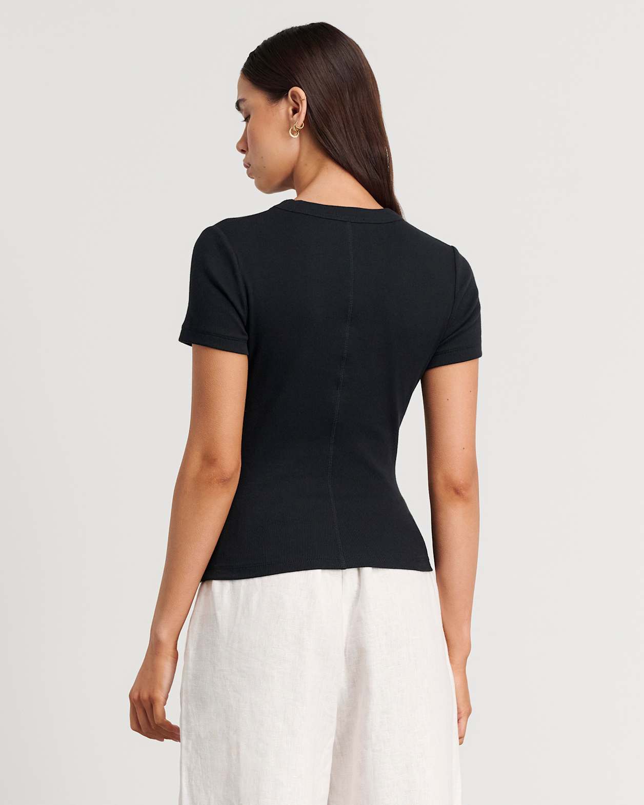 Callie Twist Rib Tee in BLACK